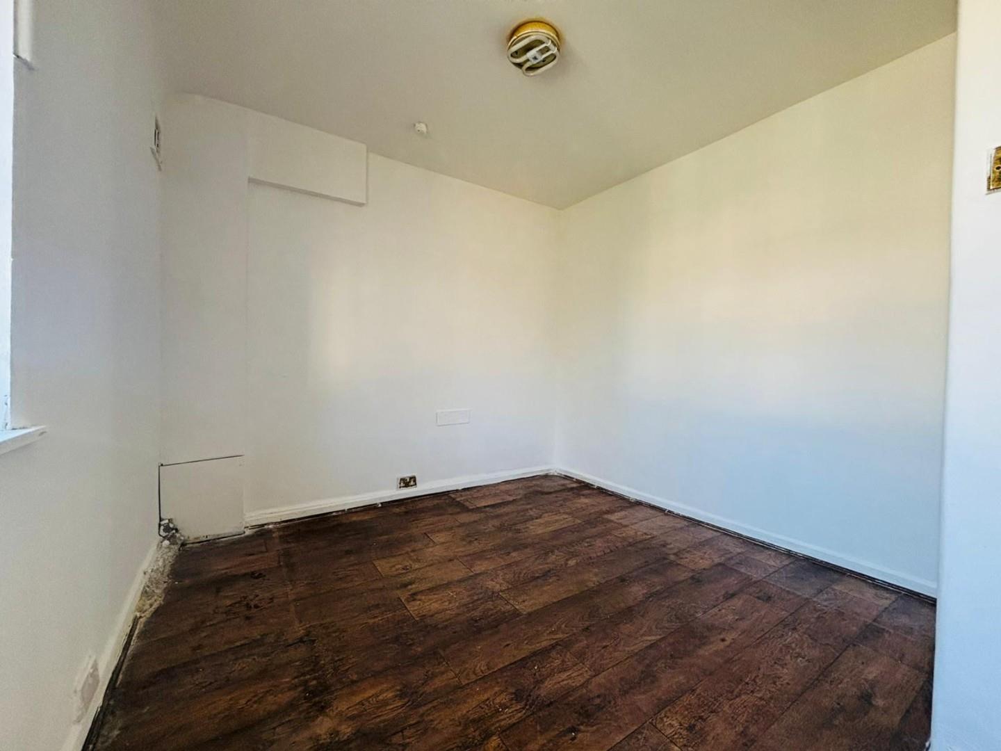 Abbots Road, Edgware, HA8, Edgware
